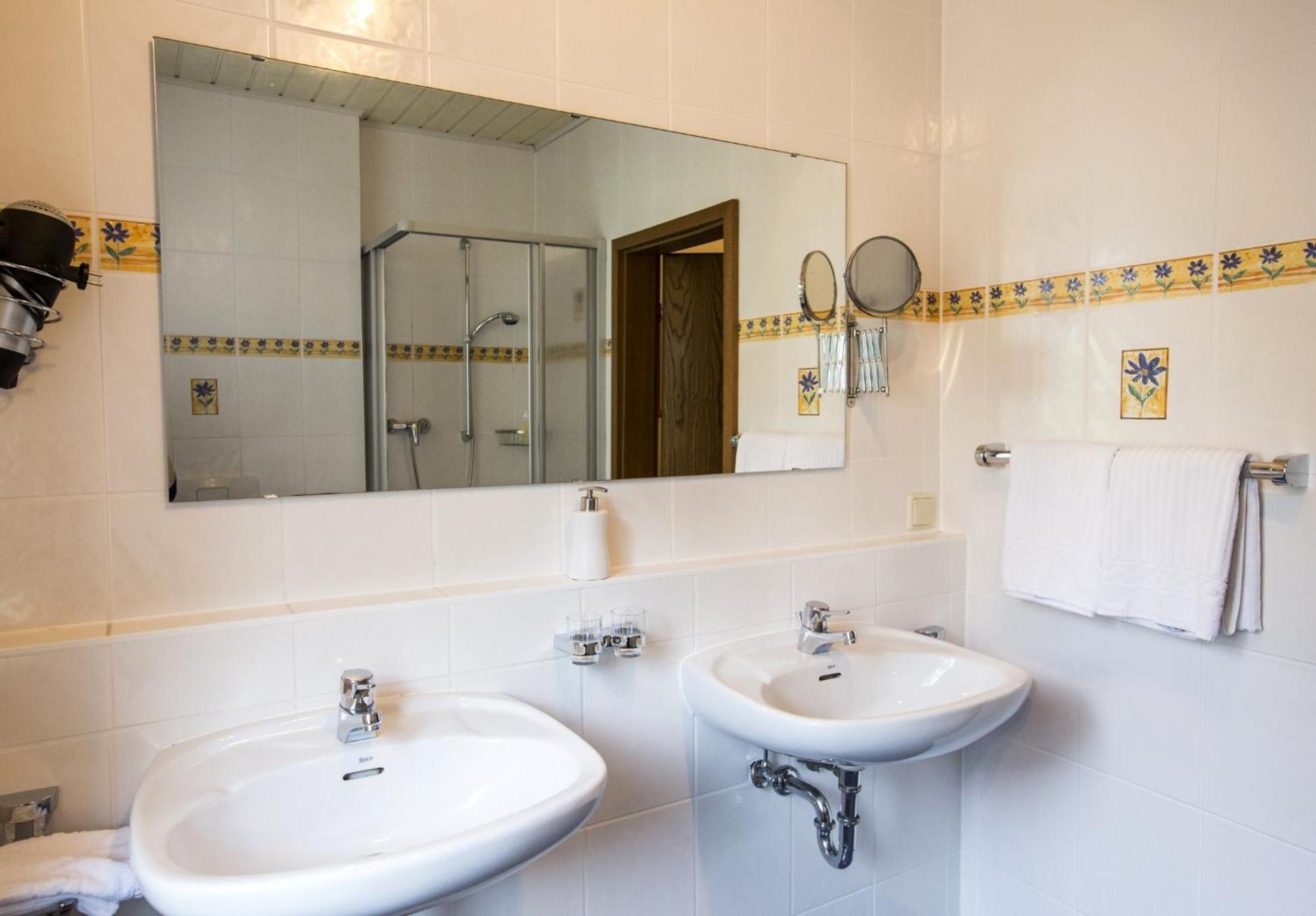 Hotel-Pension-Waldblick Garni Гиттерсдорф Номер фото