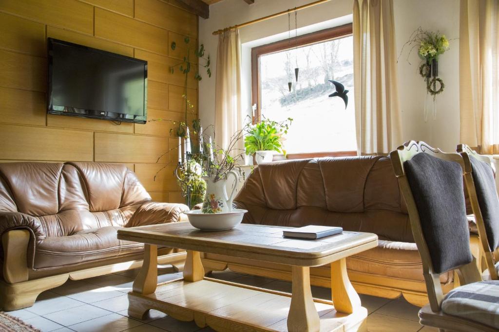 Hotel-Pension-Waldblick Garni Гиттерсдорф Экстерьер фото